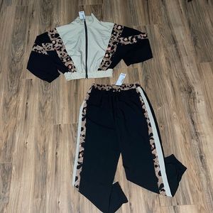 Boohoo track suit. NWT.